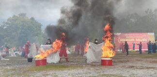 PT KPI Dumai Pecahkan Rekor MURI dengan Pemadaman Kebakaran Terbesar di Indonesia** PT Kilang Pertamina Internasional (KPI) unit Dumai berhasil memecahkan Rekor MURI melalui aksi pemadaman kebakaran terbesar di Indonesia, melibatkan 250 peserta dalam peragaan penanganan kebakaran rumah tangga.