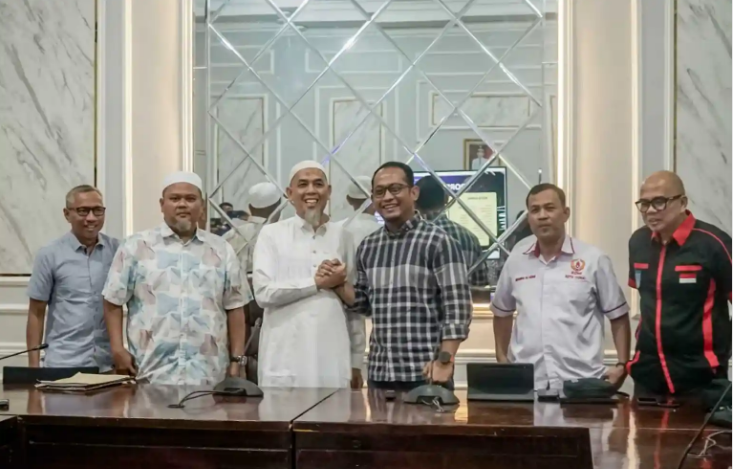 Walikota Dumai H. Paisal bersama Ketua KONI Dumai Agustiawan, ST dan jajaran pengurus siap menggelar Kejuaraan Kota (Kejurkot) Dumai 2024 sekaligus menjaring atlet-atlet berprestasi dalam rangka menghadapi Pekan Olah Raga Provinsi (Porprov) Riau 2026