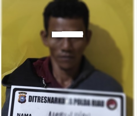 Polisi Tangkap Kurir 1 Kg Sabu di Dumai, Pemilik Diburu