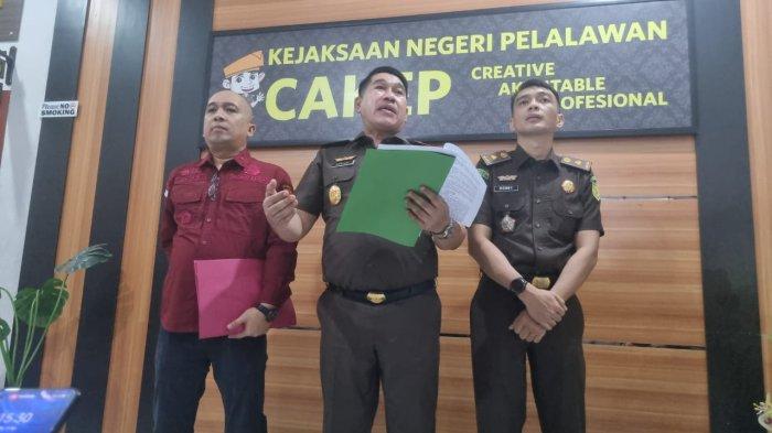 Janji Palsu SK Bupati, Oknum Guru PNS Tipu 53 Karyawan Yayasan di Pelalawan