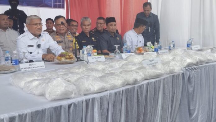 BNN Gagalkan Peredaran 29,9 Kg Sabu Jaringan Malaysia, Tiga Pelaku Ditangkap di Pekanbaru dan Bengkalis