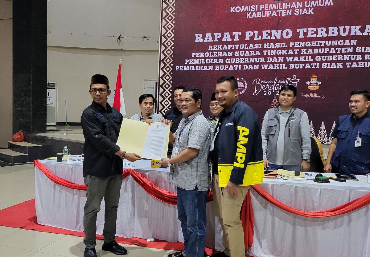 Afni-Syamsurizal Unggul Tipis di Pilkada Siak, Selisih 224 Suara 
