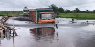 Jalan Lintas Rohul-Duri Terputus, Warga Gunakan Jalur Alternatif Libo-Kandis
