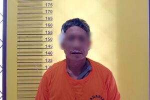 Pria asal Deli Serdang, Sumut, ditangkap Polres Rohil karena melakukan penggelapan Honda Verza.