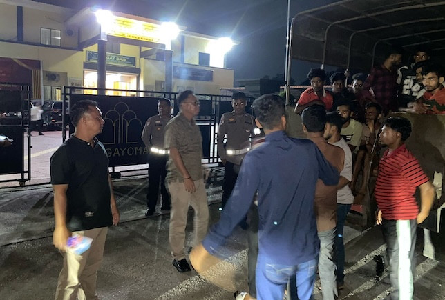 Puluhan Pengungsi Rohingya di Kampar Kabur, 103 Orang Dievakuasi ke Pekanbaru