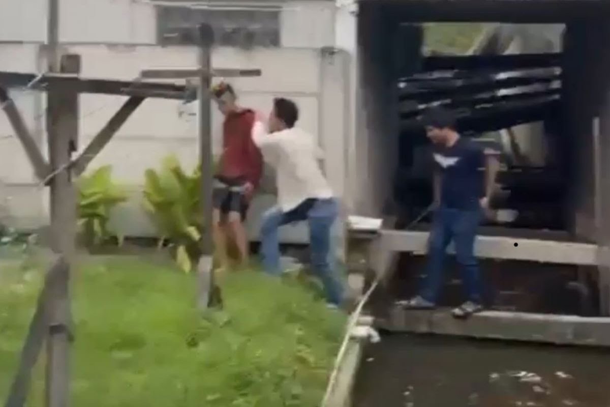Pengedar Narkoba di Pekanbaru Lompat dari Lantai 2 Saat Digerebek Polisi
