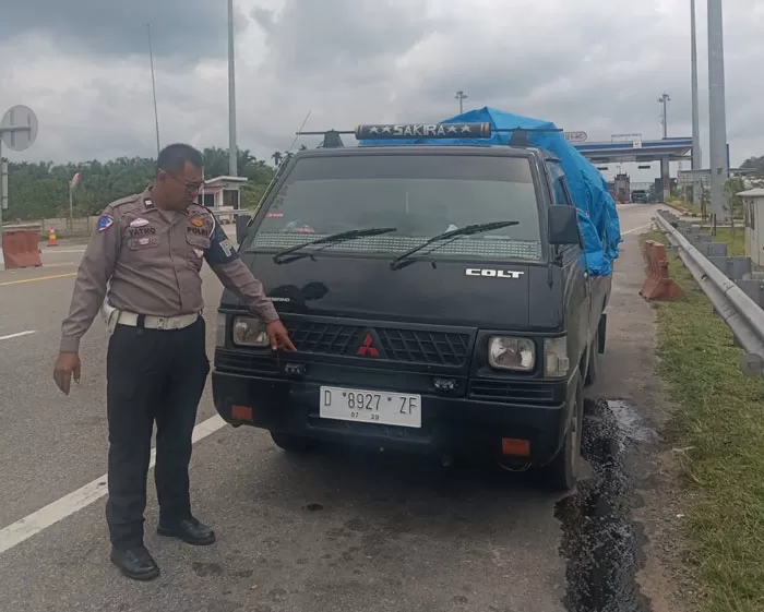 Nyaris Celaka! Pick Up Lawan Arus di Tol Permai, Sopir Ngantuk, Kernet Bingung
