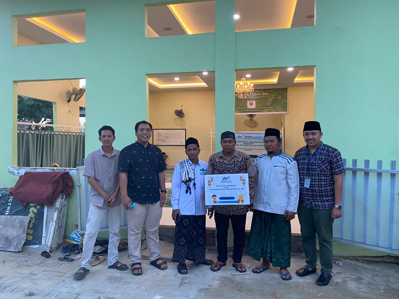 Tingkatkan Kenyamanan Ibadah, WOM Finance Revitalisasi Masjid Al Ittihad di Pekanbaru