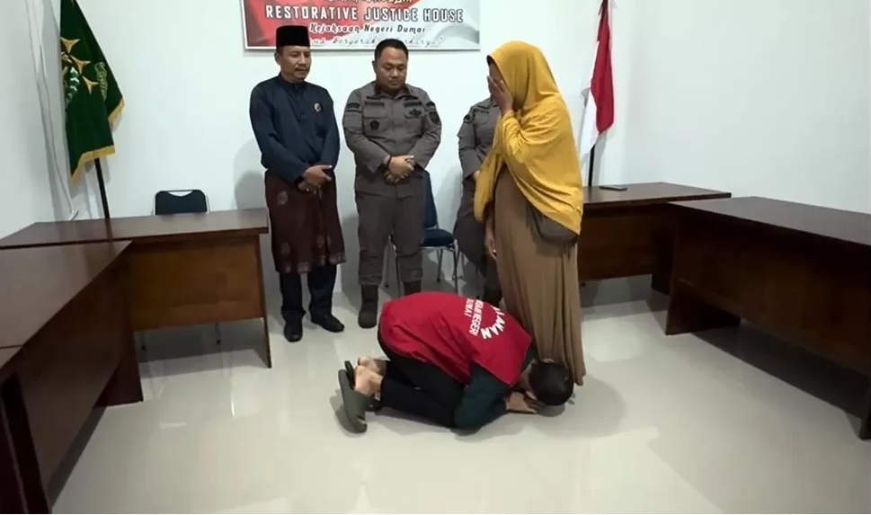 Tega Pukul Ibu, Angga Akhirnya Dibebaskan Lewat Restorative Justice