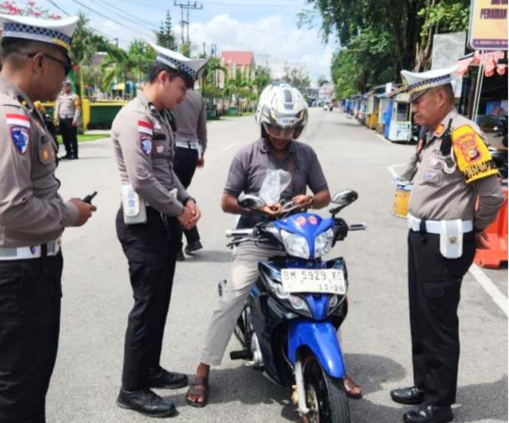 Viral Pengendara Dimintai Rp1,7 Juta, Anggota Satlantas Meranti Diseret ke Propam