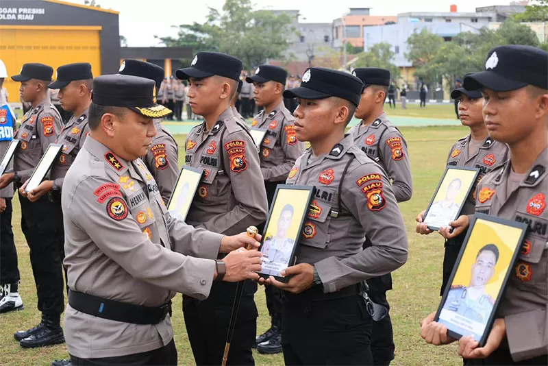12 Personel Polda Riau Dipecat Tidak Hormat