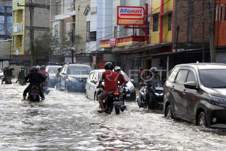 Banjir Rob Kembali Rendam Dumai, BPBD Peringatkan Puncak Pasang 6–9 Januari