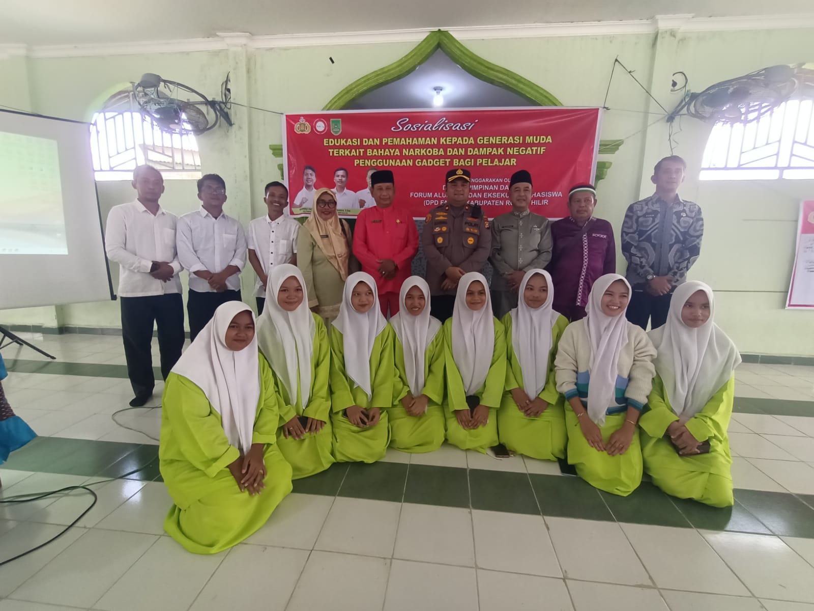 FABEM Rohil Edukasi Bahaya Narkoba dan Literasi Digital di SMAN 2 Bangko 