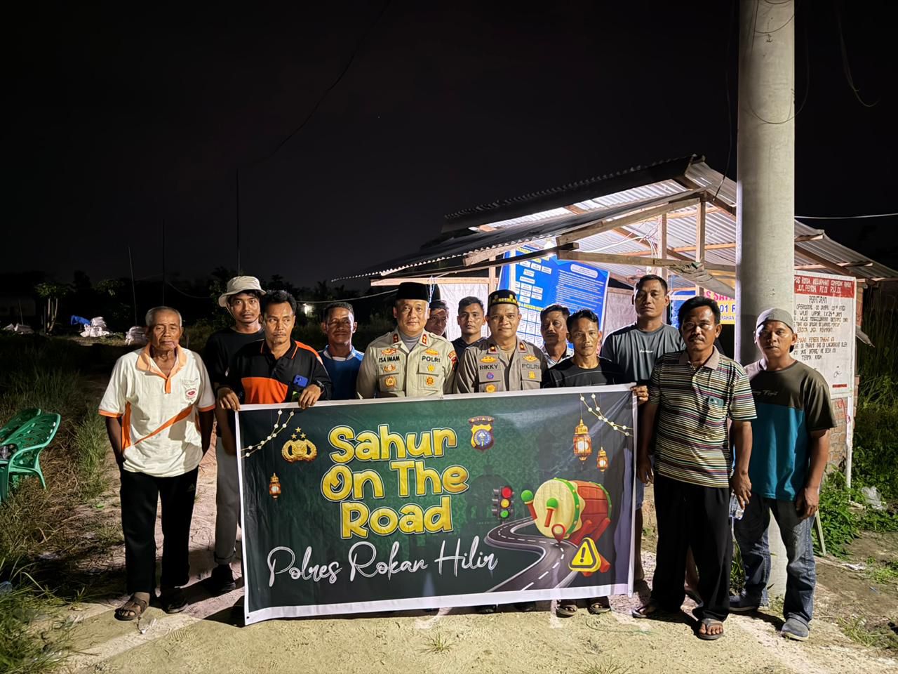 Kapolres Rohil Hadir di Tengah Warga Lewat Sahur On The Road