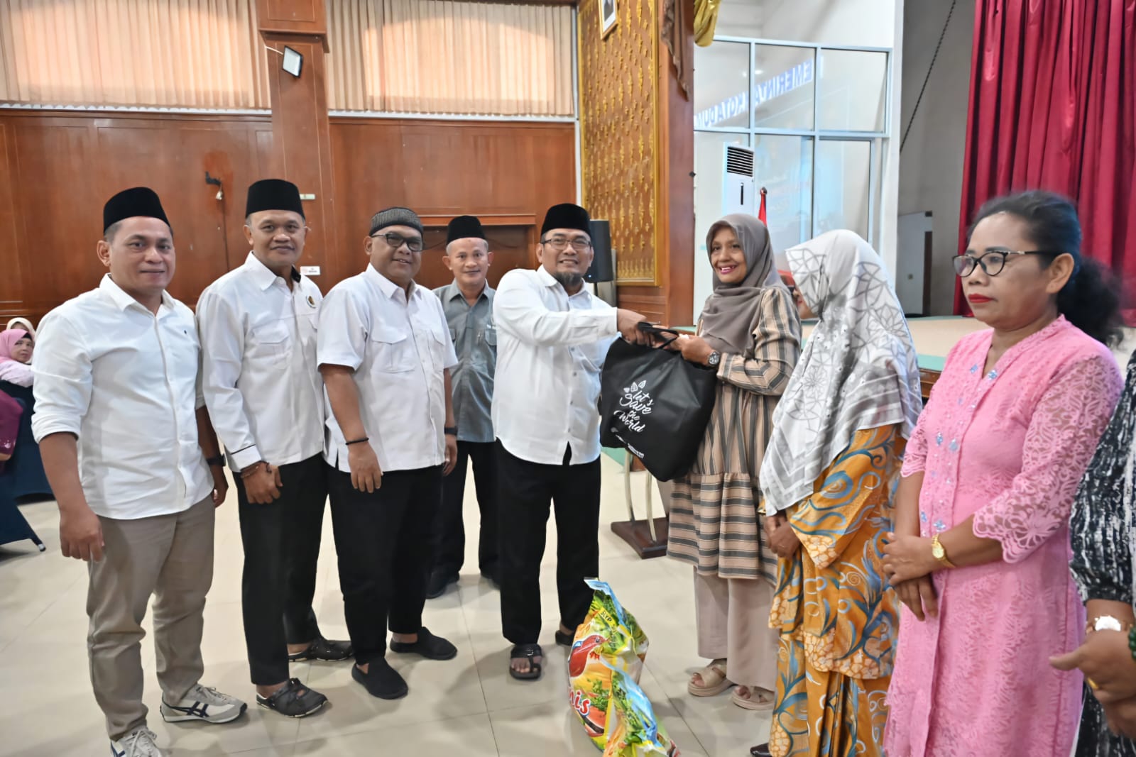 PWI Dumai Gelar Buka Bersama dan Aksi Sosial Ramadan, Wawako Apresiasi Kepedulian Wartawan