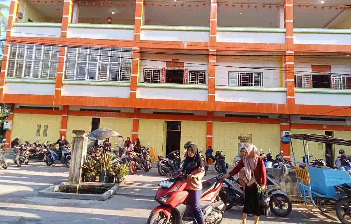 Diduga Langgar Aturan, KSP Brother Potong THR dan Gaji Guru PNS Secara Sepihak