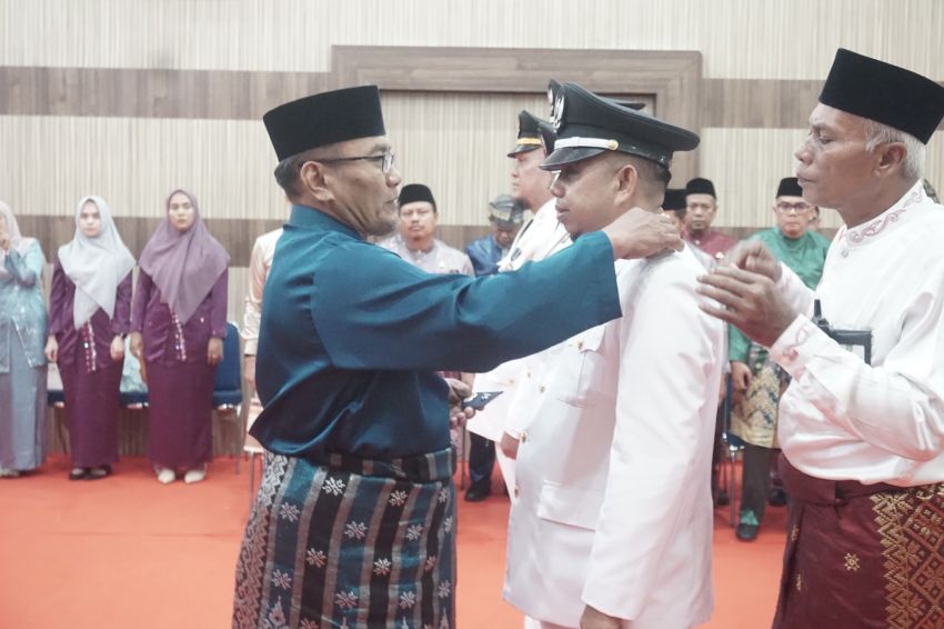 Sugiyarto Lantik 48 Pejabat Pemko Dumai, Camat hingga Lurah Berganti