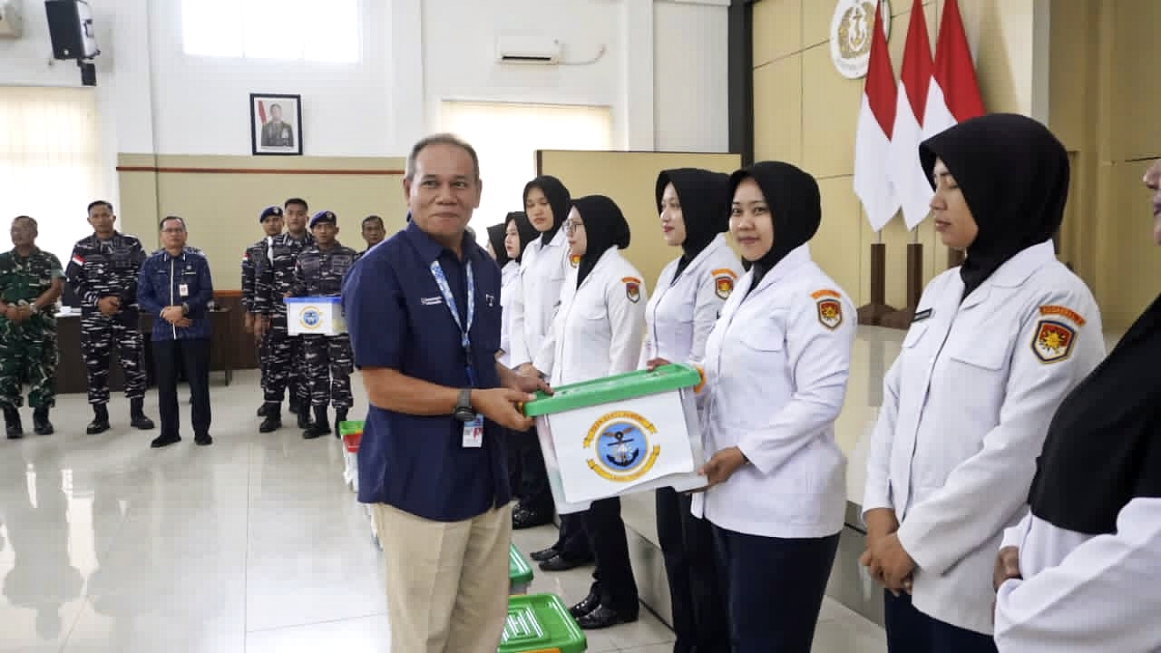 Pelindo Regional 1 Dumai Dukung Bakti Sosial dan Bakti Kesehatan HUT TNI Angkatan Laut ke-81