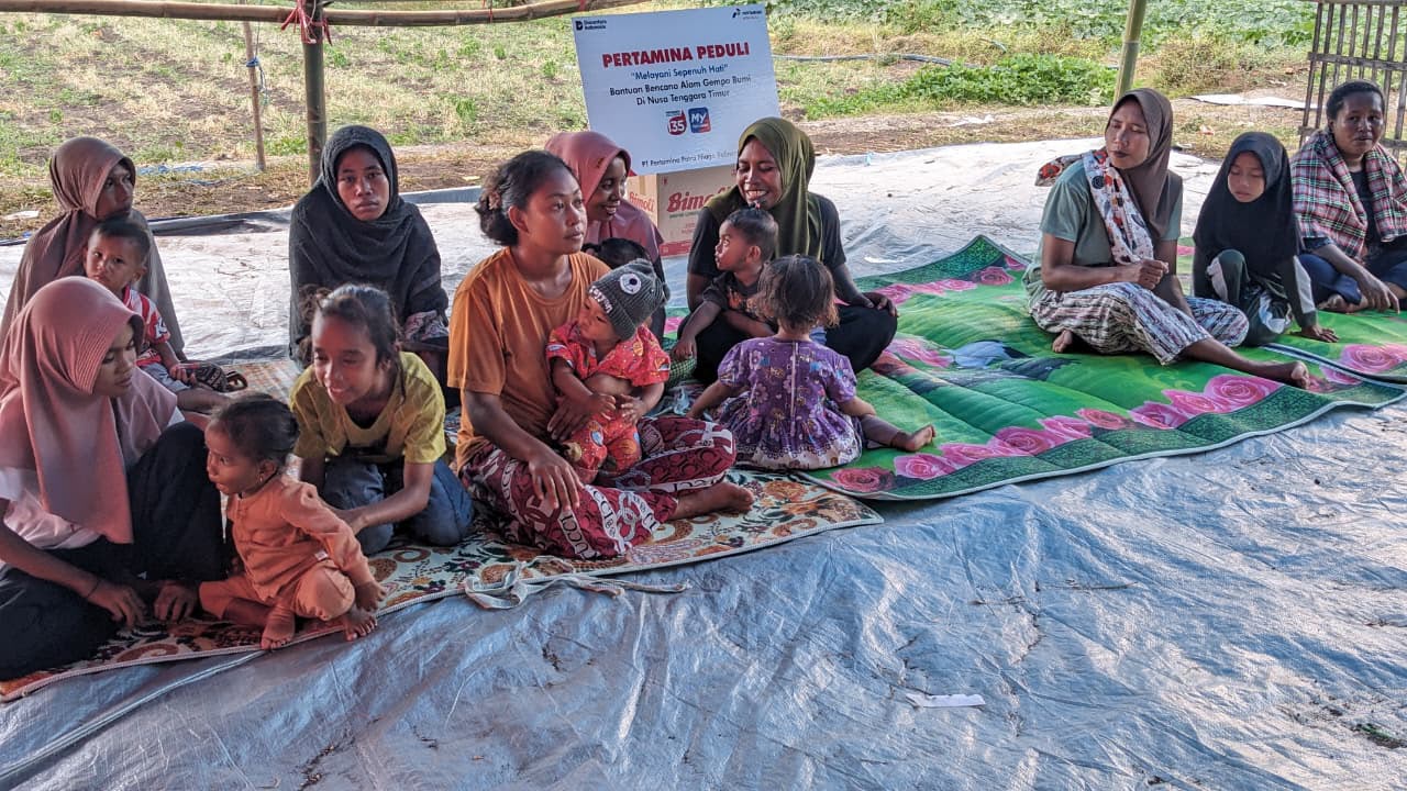 Pertamina Patra Niaga Kilang Dumai Hadirkan Layanan Kesehatan dan Salurkan Bantuan Makanan untuk Bantu Penyintas Bencana Gempa NTT