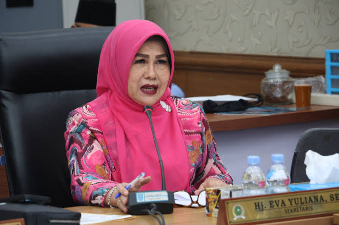 Eva Yuliana Desak BUMD Riau Tak Produktif Dibubarkan