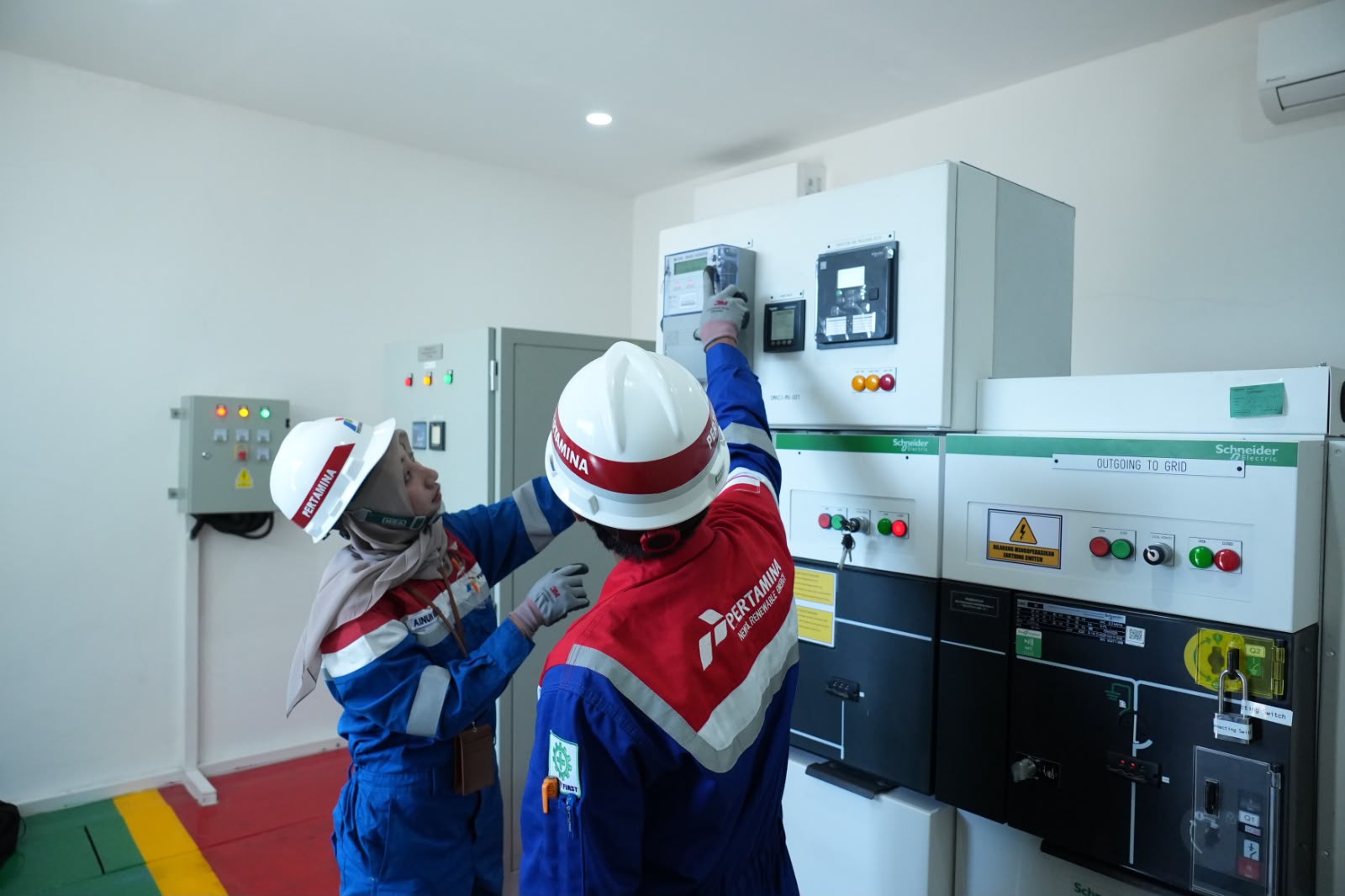 Pertamina Patra Niaga Kilang Dumai Jaga Keandalan Operasi Lewat Optimalisasi PLTS 3,77 MWp