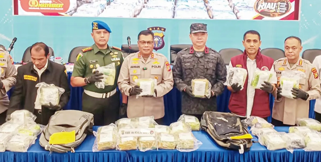 Oknum Babinsa Ditangkap Bawa 46,9 Kg Sabu