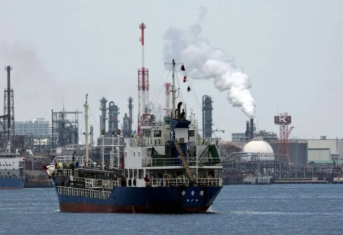 Singapura Jadi Pengimpor Minyak Terbesar di Asia Tenggara